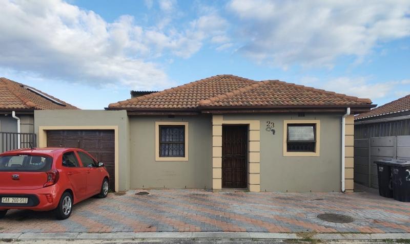 7 Bedroom Property for Sale in Rondevlei Park Western Cape